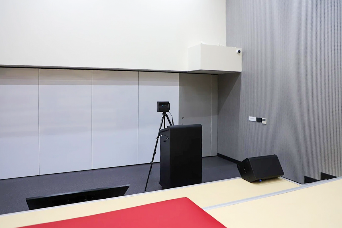 A university library captured as a 3D digital twin for education.