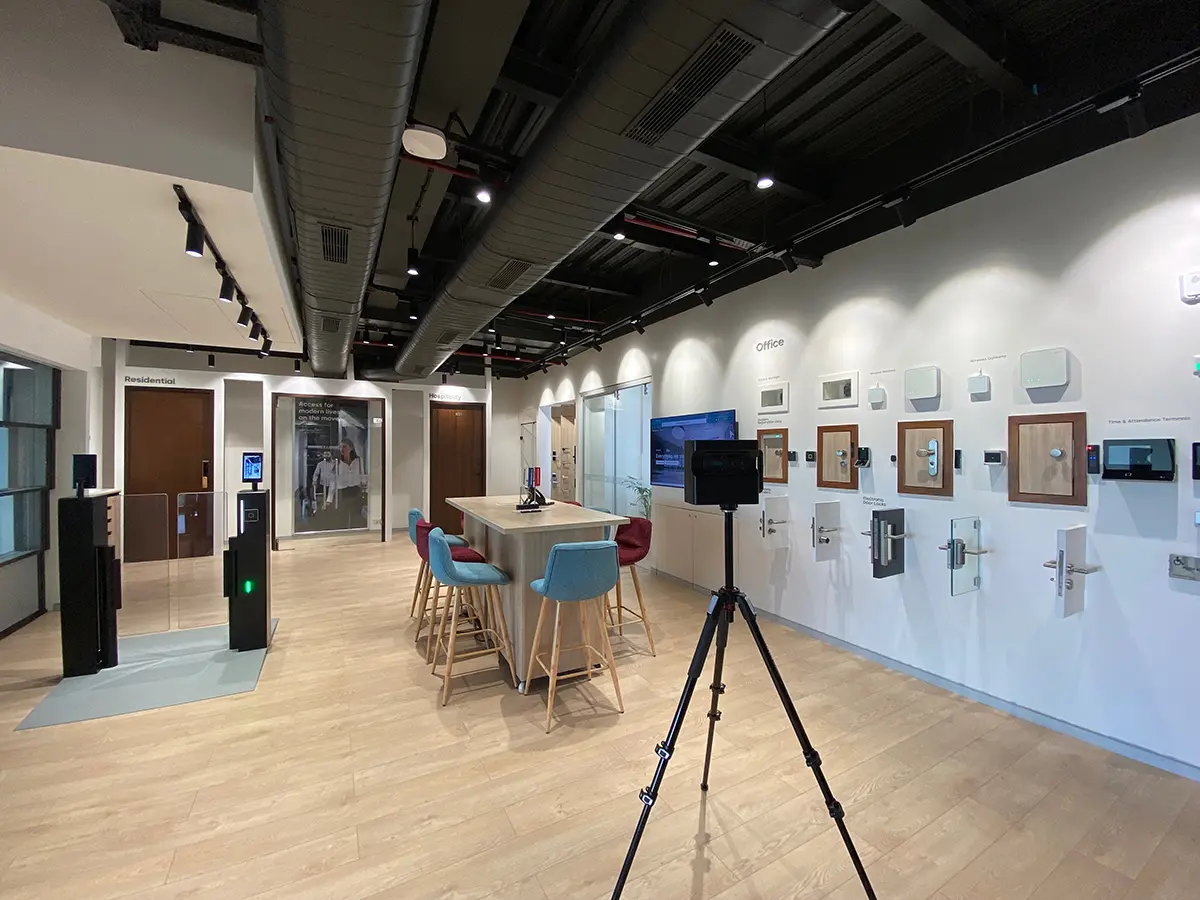 A construction site with exposed steel beams and concrete, documented with a digital twin.