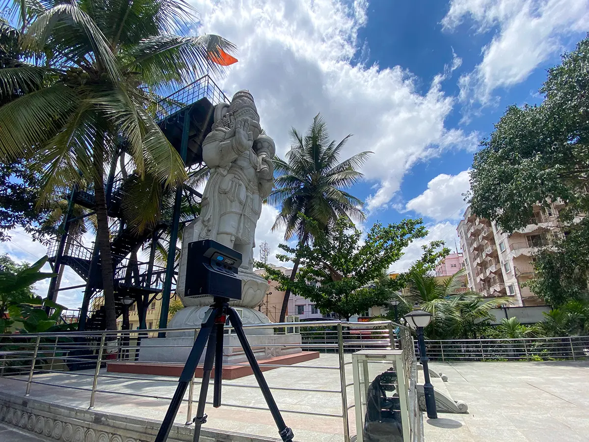 Virtual tour of a temple.